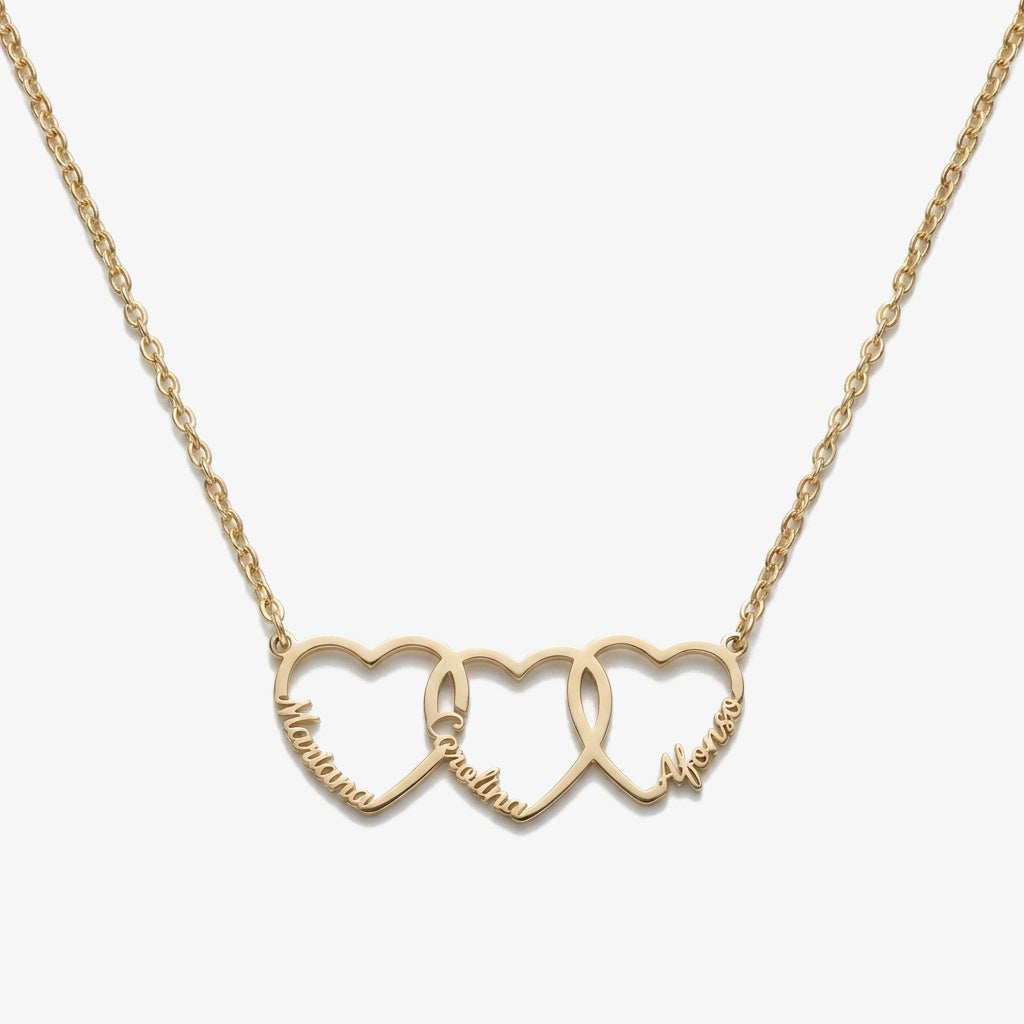 Collar de Corazones Entrelazados con Nombres