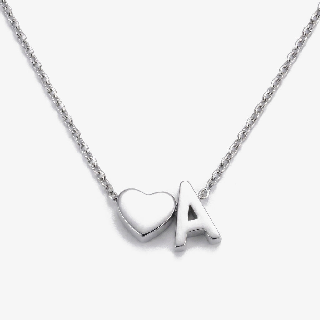 Collar Inicial con Mini Corazón