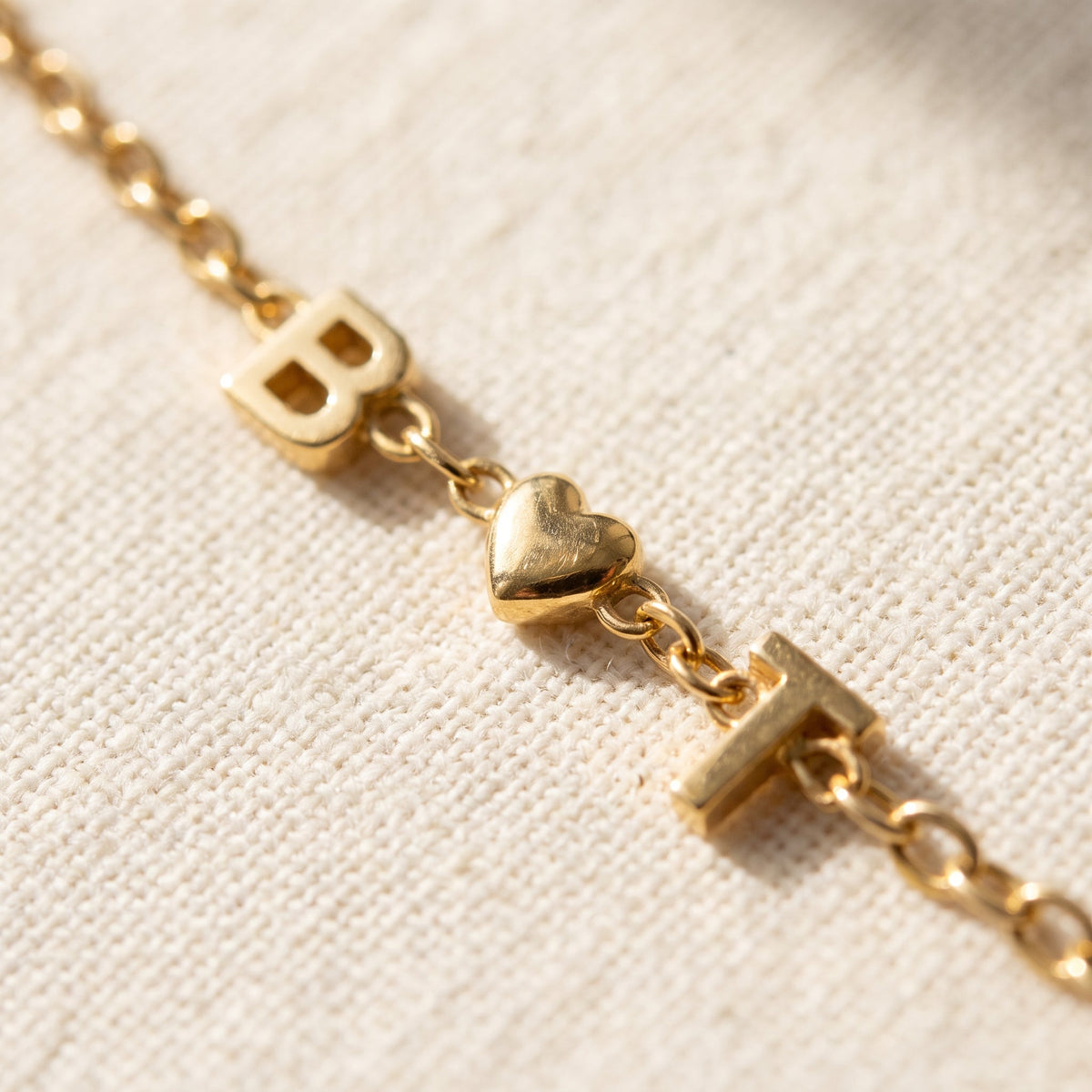 Pulseira Iniciais na Corrente